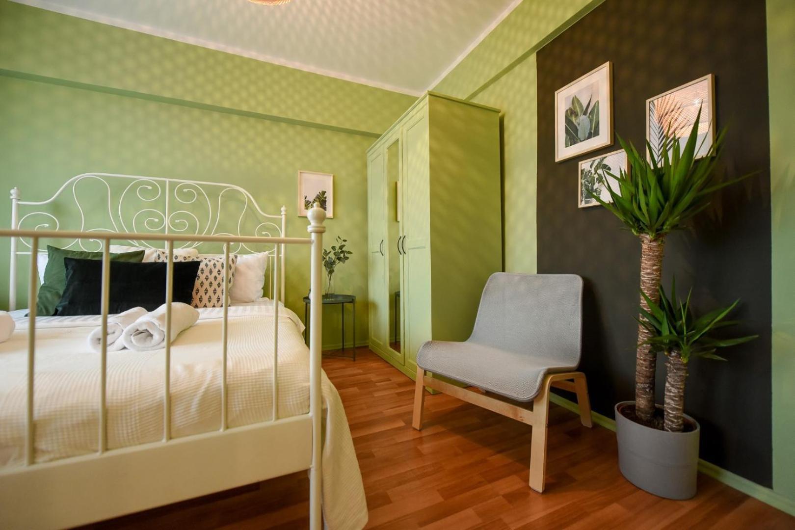 Chic Accommodation With Breathtaking Views Over Calea Victoriei - Your Central Heaven Bucureşti Cameră foto