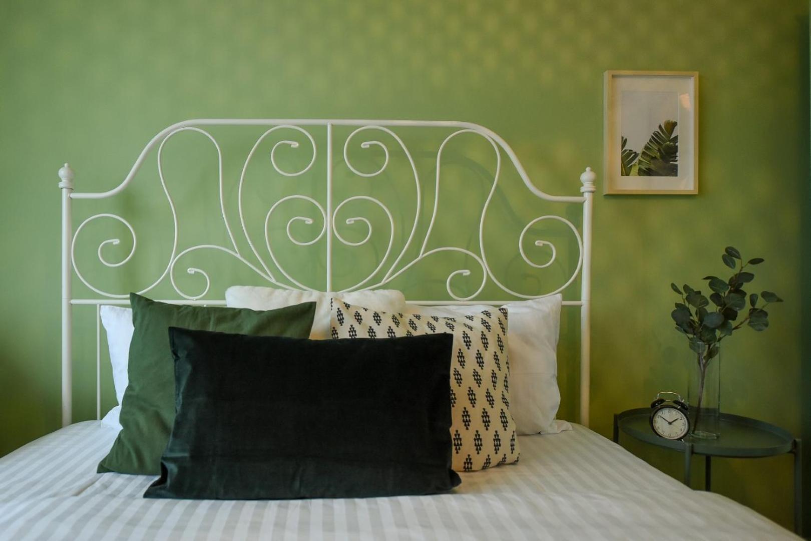 Chic Accommodation With Breathtaking Views Over Calea Victoriei - Your Central Heaven Bucureşti Cameră foto